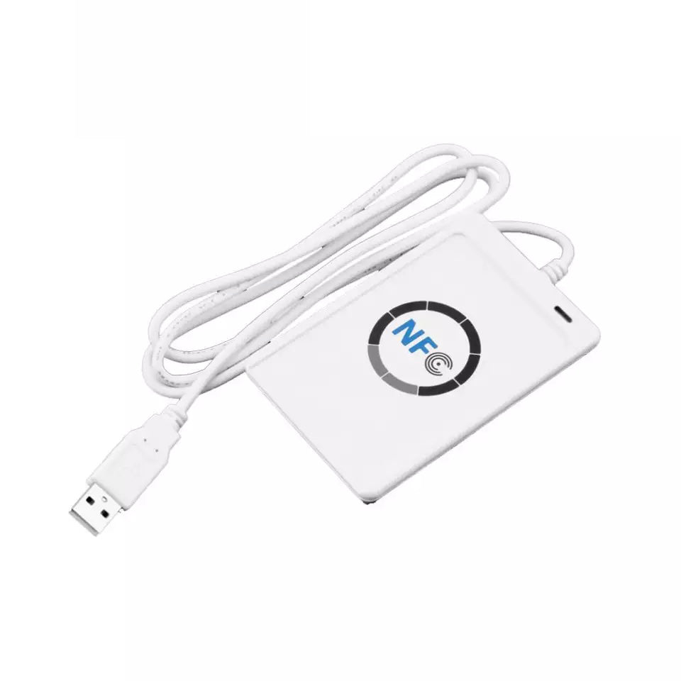 Lettore di schede NFC USB con LCD per un accesso visivo sicuro Lettore di schede NFC USB con LCD per un accesso visivo sicuro